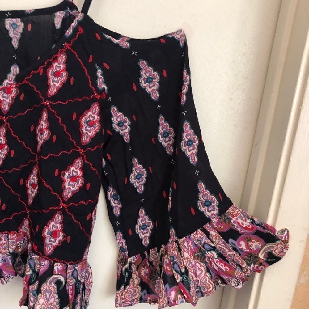 RAGA Alice Cropped Ruffle Cold Shoulder Top.Size M - Picture 10 of 12